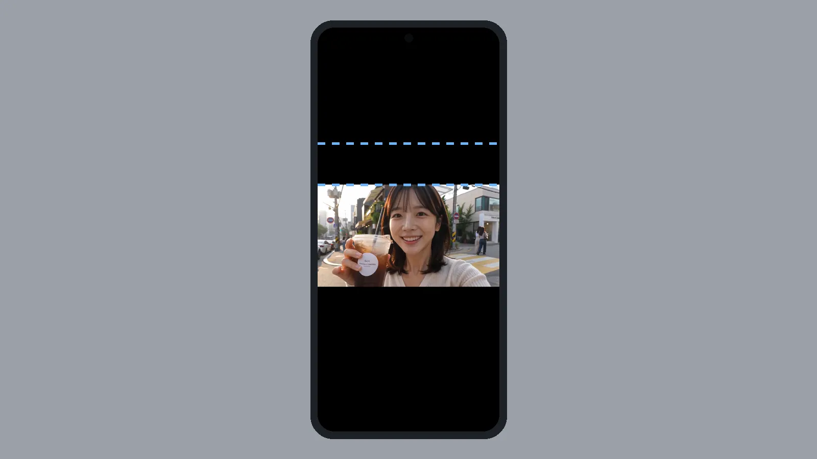 다른 앱으로 갔다 돌아온 뒤 자막 창이 사라져 영상만 재생되고, 창이 있던 자리가 비어 있는 안드로이드 화면
